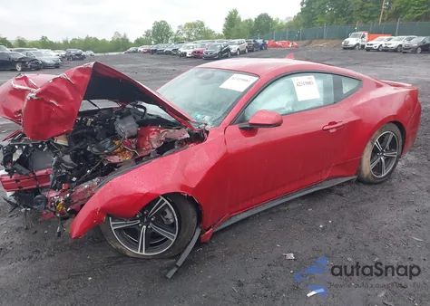 2024 Ford Mustang Ecoboost Premium Fastback z USA, uszkodzony, nr VIN 1FA6P8TH1R5137895